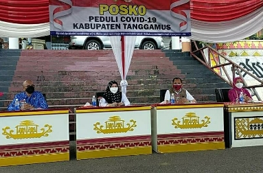 Bupati Tanggamus Launching Distribusi Bantuan Peduli Covid-19