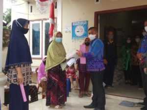 Pembagian Beras KPM Prosam Lampung Utara
