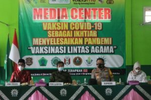 Team Vaksin Muhammadiyah Tubaba Gelar Vaksinasi Lintas Agama