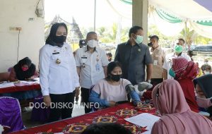 Bupati Tulang Bawang Tinjau Vaksinasi Lintas Agama