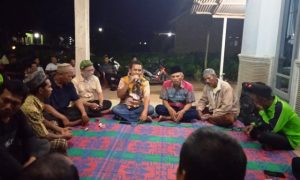 Ali Imron Bantu Mesin Pompa Air untuk Kelompok Tani Mataram Baru Lamtim