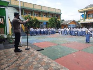 Kabid Humas Polda Lampung Kunjungi SMA Bhayangkari Lampung Utara, Kobarkan Semangat Siswa