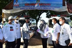 Bupati Tanggamus Kunjungan Kerja ke Cukuhbalak, Serahkan Ambulan Pekon