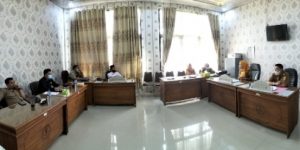 Komisi II DPRD Tanggamus Lakukan Hearing Dengan Diskoperindag