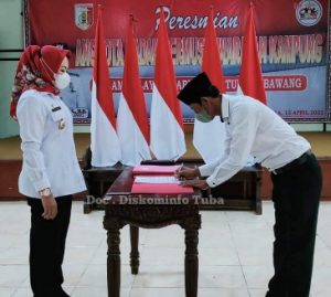 Bupati Winarti Lantik Anggota BPK se Kabupaten Tulang Bawang