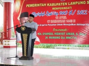 Nanang Berikan Bantuan Paket Sembako Kepada Anak Yatim-piatu Dalam Acara Memperingati Nuzulul Qur’an 1443 H