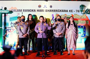 Tutup Festival Musik Jalanan, Kapolri Komitmen Bangun Ruang Demokrasi yang Positif untuk Jaga Persatuan 