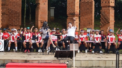 Gelar Parade Kemenangan Atlet Sea Games, Kapolri Fokus Kembangkan Olahraga Sepeda Indonesia