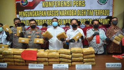 Dalam Waktu 1 Bulan Terakhir, Polda Lampung  Berhasil Amankan 1.300 Butir Extacy, 69 kg Ganja dan 3 kg Sabu