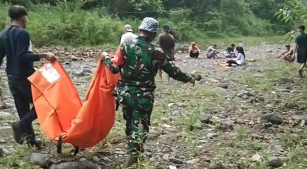 Jenazah Tidak Utuh Tanpa Identitas Ditemukan Di Sungai Way Ngarip Tanggamus