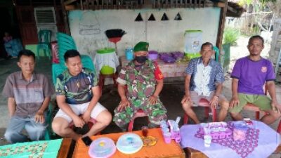 Babinsa Ajak Warga Aji Jaya KNPI Hidupkan Kembali Siskamling