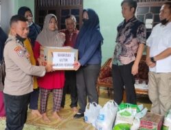 Polda Lampung Beri  Tali Asih Kepada Keluarga Korban  Rio Febrian