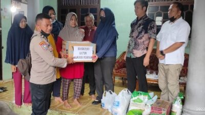 Polda Lampung Beri  Tali Asih Kepada Keluarga Korban  Rio Febrian