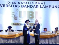 Dies Natalies Universitas Bandar Lampung ke-50, Bupati Winarti Raih Penghargaan UBL Award 2022