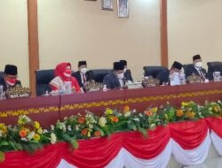 Bupati Tanggamus Mengikuti Rapat Paripurna Istimewa Mendengarkan Pidato Kenegaraan Presiden Republik Indonesia