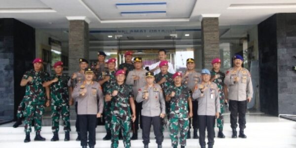 Jaga Soliditas TNI-Polri, Kapolda Lampung silaturahmi ke Brigif 4 Marinir
