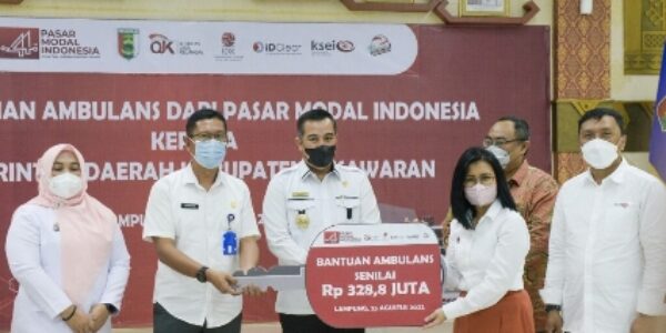 Pemkab Pesawaran Menerima Bantuan Mobil Ambulans Dari Pasar Modal Indonesia