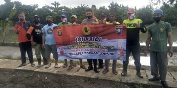 Cegah Pungli, Bhabinkamtibmas Sosialisasi Saber Pungli Kepada Warga