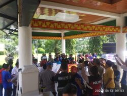 Wartawan Gelar Aksi di DPRD Lampung Utara, Tuntut Transparansi Keuangan Setwan