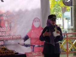 Bupati Tanggamus Mengikuti Gowes Bareng HUT Gocak Kota Agung