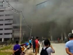 Polisi Selidiki Penyebab Kebakaran Lampung City Mall