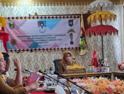 Bupati Dewi Handajani Melakukan Presentasi Penilaian IGA 2022 Secara Virtual