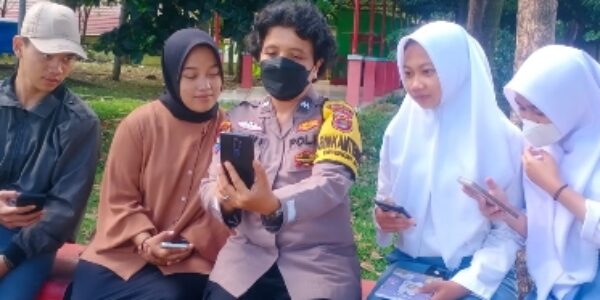 Bhabinkamtibmas Polresta Bandar Lampung Sosialisasi Aplikasi Polri Super Apps