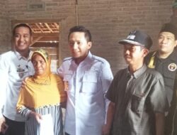 Wabup Lampung Utara Bersama IKS Bantu Rokiah