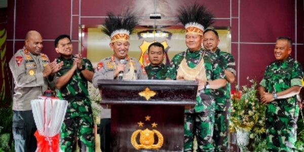 Panglima TNI dan Kepala Staf Resmikan Polda Papua Baru, Kapolri: Wujud Sinergitas Makin Kokoh