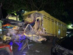 Kecelakaan Tunggal Truk Dua Penumpang Tewas