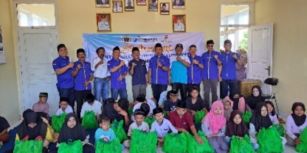 PWI Lampung Timur Santuni Anak Yatim dan Duafa