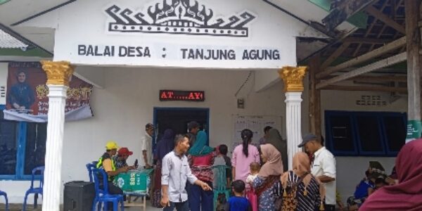 Disdukcapil Pesawaran Melakukan Pelayanan Adminduk di Desa Tanjung Agung.