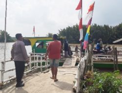 Gelar KRYD di Dermaga Penyeberangan, Kapolsek Rawa Pitu Sampaikan Dua Imbauan Kamtibmas