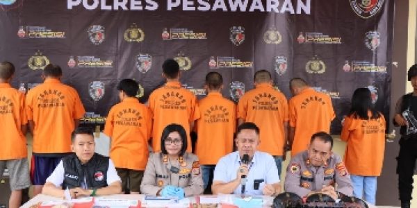 Kapolres Pesawaran Laksanakan Konferensi Pers Terkait Kasus Penipuan dan Narkotika