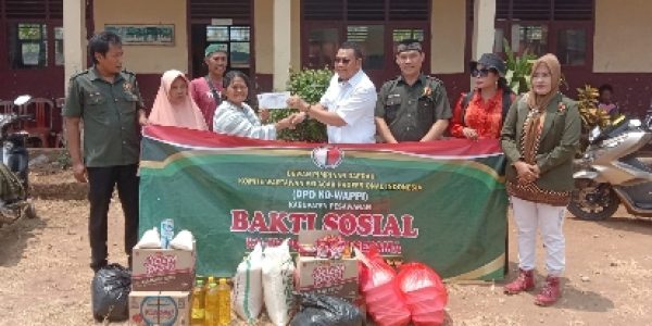 KO-WAPPI Pesawaran Beri Bantuan Kepada  Korban Kebakaran di Desa Gedong Tataan