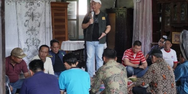 Pj Bupati Tanggamus Mulyadi Irsan melakukan Kunjungan Kerja Memantau Jalan Lintas Pesisir