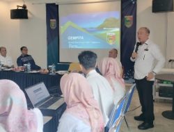 Pj Bupati Menghadiri Acara Focus Group Discussion  Budidaya Lobster