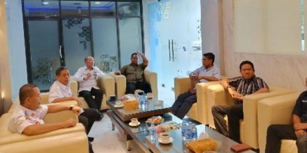 Pj. Bupati Mulyadi Irsan Kunjungan Kerja ke Pelindo Panjang