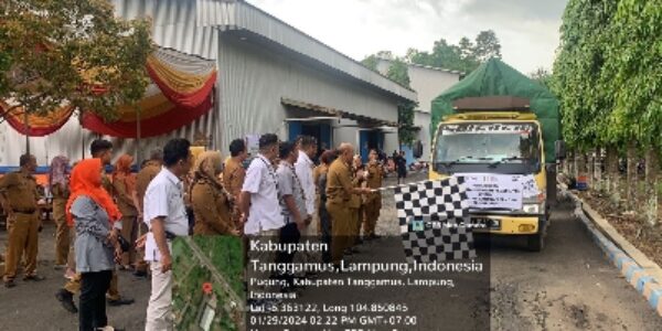 Pj. Bupati Mulyadi Irsan Lepas Penyaluran Bantuan Pangan  Beras