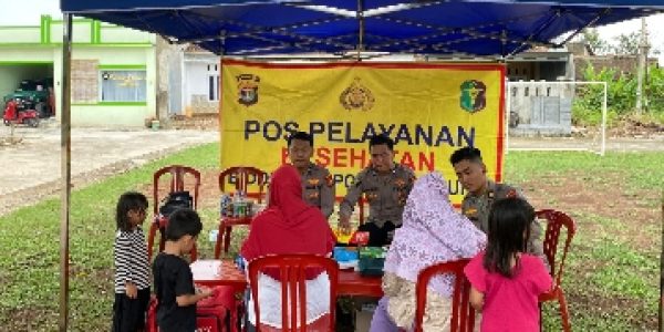 Polda Lampung Buka Posko Kesehatan bagi Korban Banjir