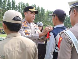 Siap Laksanakan Operasi Ketupat Krakatau 2024, Kapolres Tanggamus Pimpin Apel Gelar Pasukan