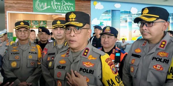 Kapolda Lampung Apresiasi Kepedulian Buruh dalam Aksi Demo yang Tertib