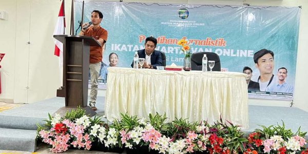 Buka Pelatihan Jurnalistik, Edi Arsadad: Pentingnya Etika Jurnalisme