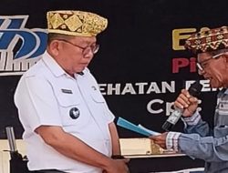 Ketua Adat Serahkan Mandat Dalam Peringatan 1 Tahun Tanah Tanjung Kemala Kembali ke Rakyat