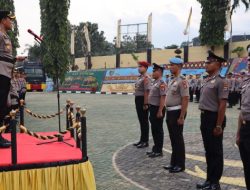 Kapolres Tanggamus Pimpin Upacara Naik Pangkat 20 Personilnya