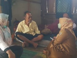 Sepasang Lansia Kurang Mampu Dapat Perhatian Pemkab Pesawaran