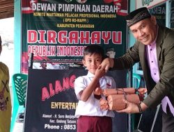 Peringati HUT RI Ke 79, DPD KO-WAPPI Bagiankan Hadiah