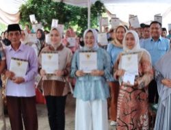 Elly Wahyuni Anggota DPRD Provinsi Lampung Sosialisasikan PIP-WK di Desa Kububatu Way Khilau