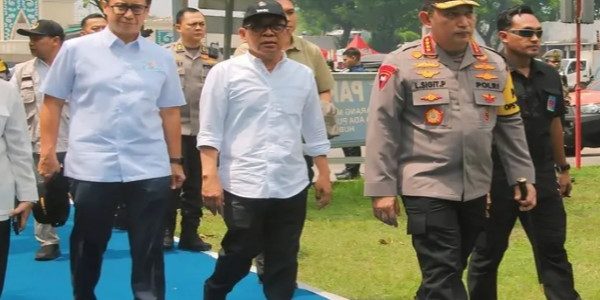 Kunjungan Ke Pos Terpadu Rest Area KM 57, Kapolri Perintahkan Patroli Antisipasi Pemalakan Jalur Wisata libur Nataru