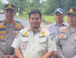 Camat Merapi Timur Himbau Pengguna Jalan Hati-hati, Lintas Lahat-Muara Enim Rusak Parah
